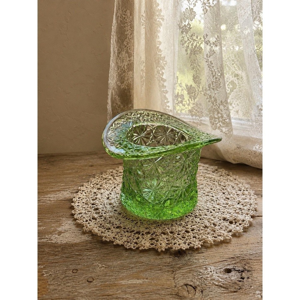 Rare Large Fenton Pale Green Glass Top Hat Daisy and Button Design VTG